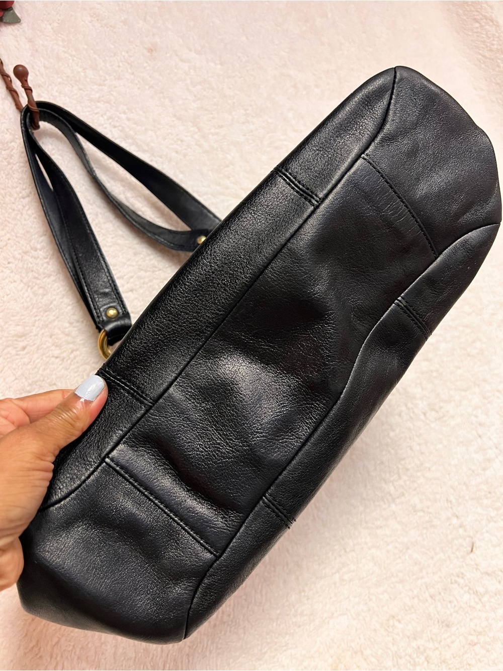 Coach Black Leather Shoulder Bag with Gold Studs - Picture 4 of 13